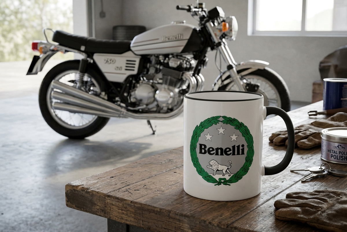 Mug blanc brillant en céramique • Benelli